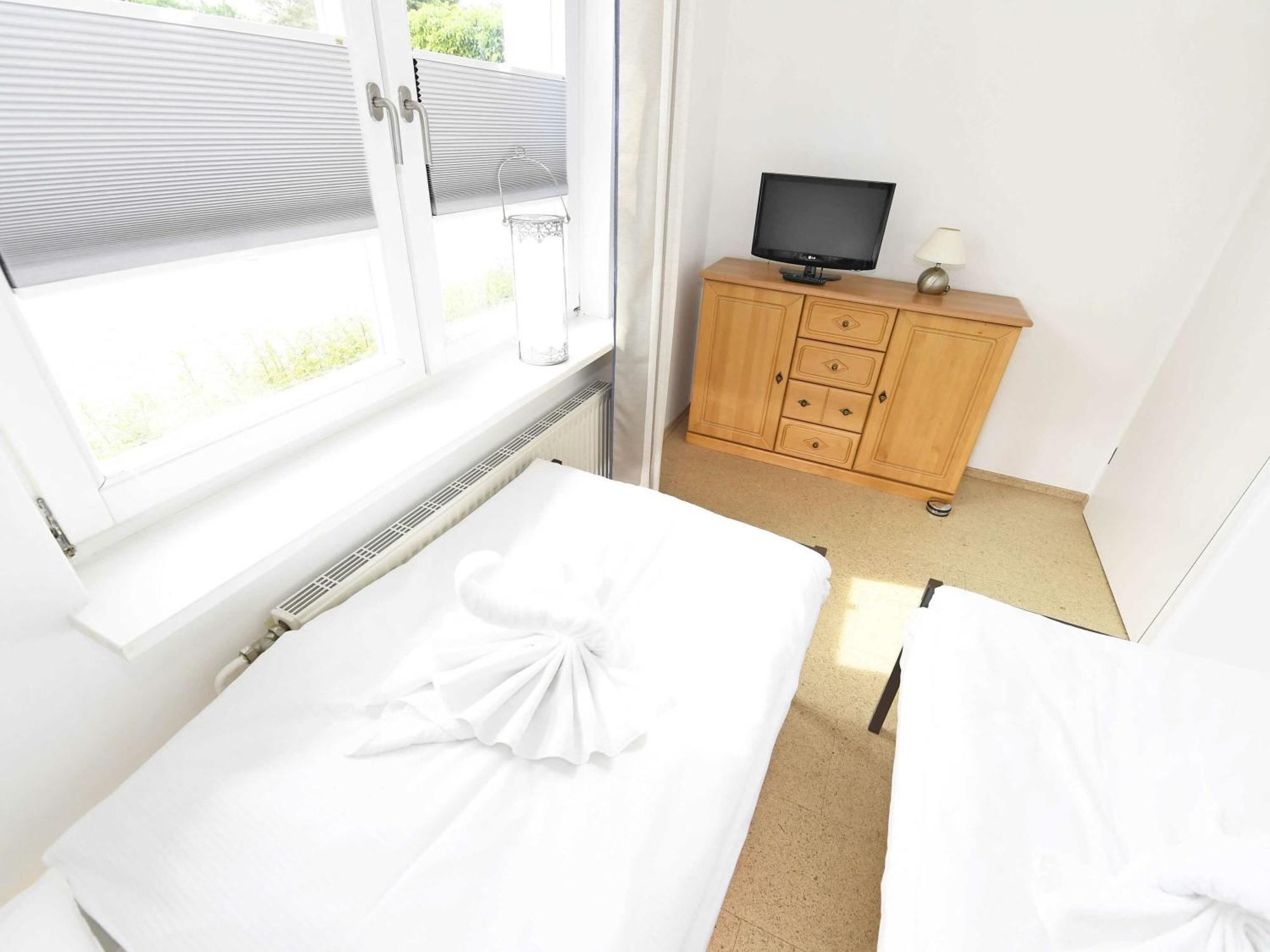 Haus "Concordia" In Binz - Wg 02 "Seedorf" Mit Terrasse, Strandnah Esterno foto